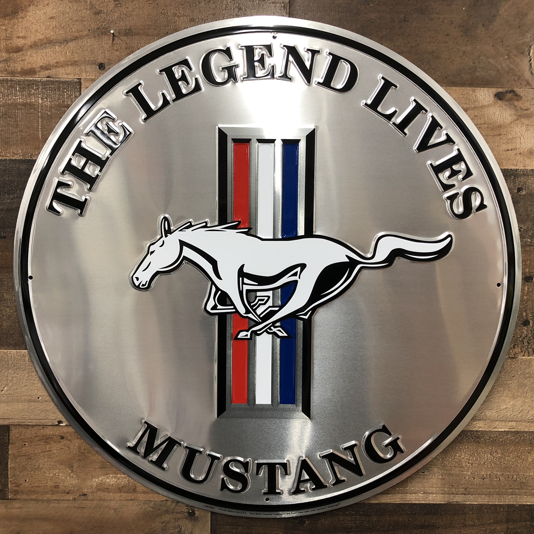 24" Mustang The Legend Lives Sign