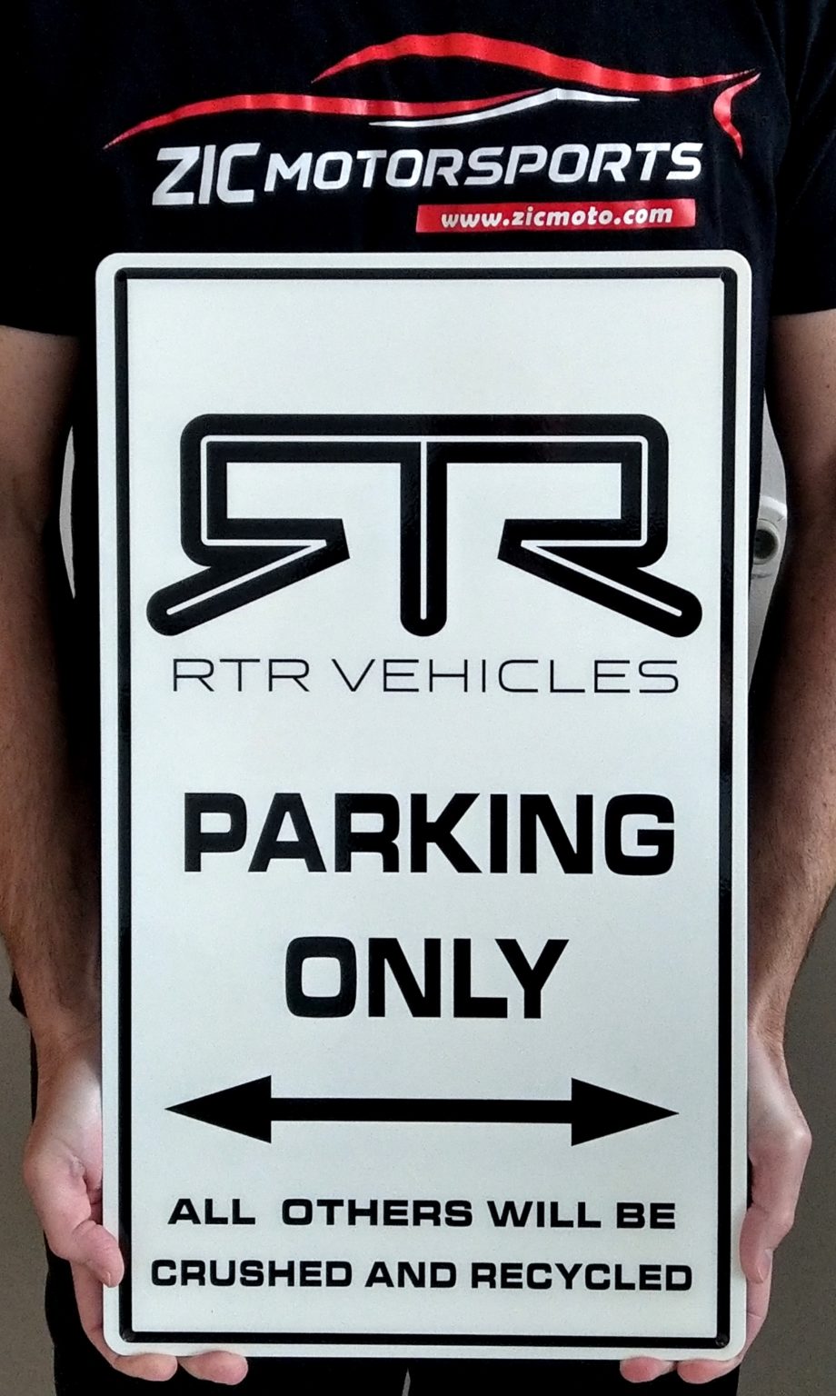 RTR Vehicle Parking Only Steel Sign - 20" X 12"